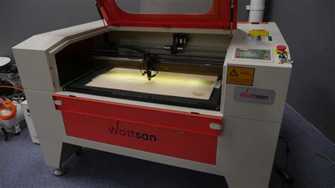 how to use a laser engraving machine: exploring the potential of digital art creation