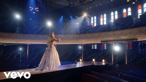 listen to carrie underwood how great thou art: How does the harmonious blend of Christian hymns and modern pop music influence contemporary worship styles?